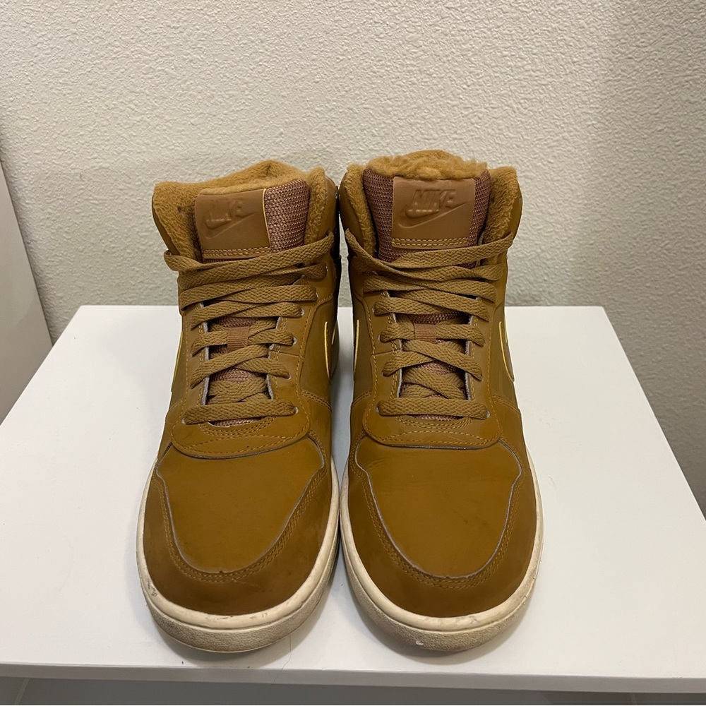 Nike Men's Tan High-Top Sneakers